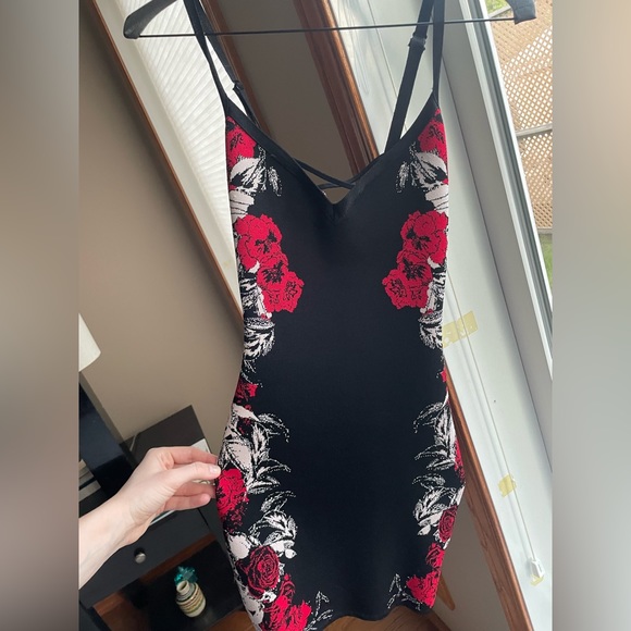 Floral Dress (Guess) - Picture 5 of 6